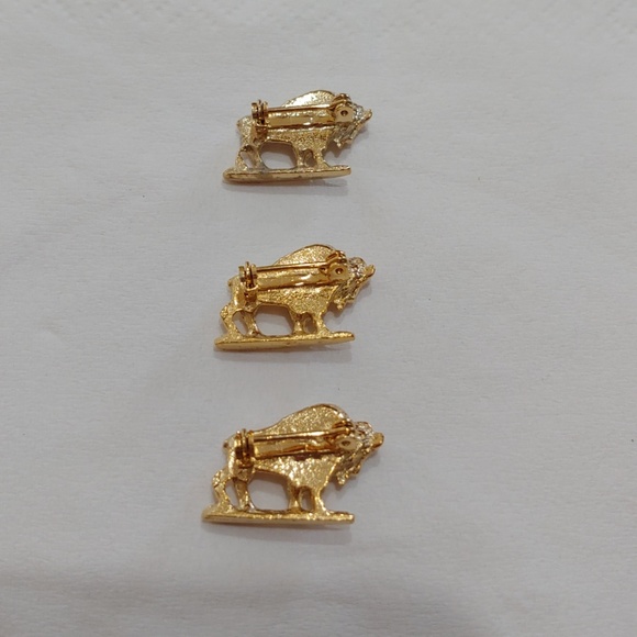 3 Gold Buffalo Pins!!! - Picture 3 of 5